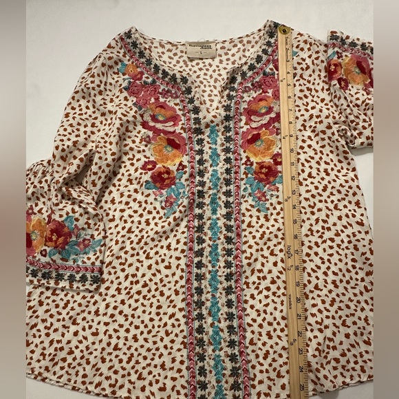 Savanna Jane Floral Embroidered Leopard Print Tunic Top - Picture 8 of 10